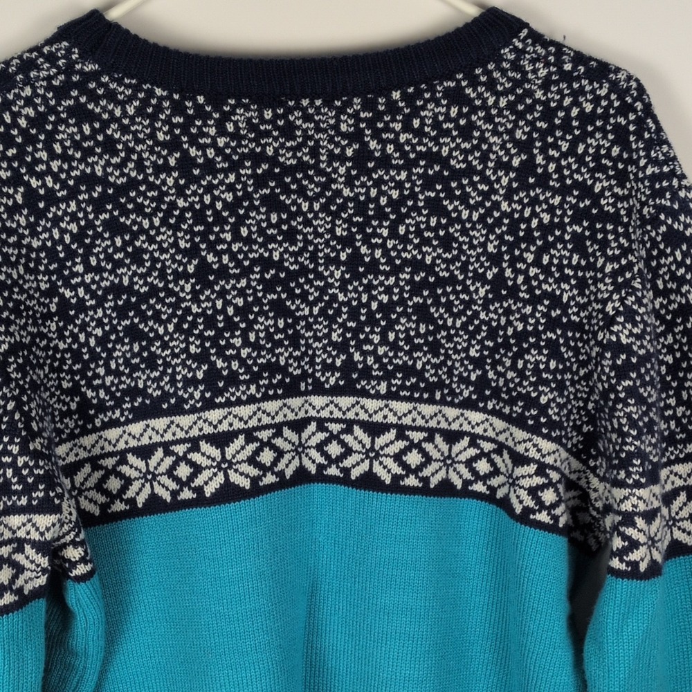 Baby It's Cold Spell Womens Large Snowflake Long Sleeve Warm Crew Neck Sweater - Picture 7 of 10